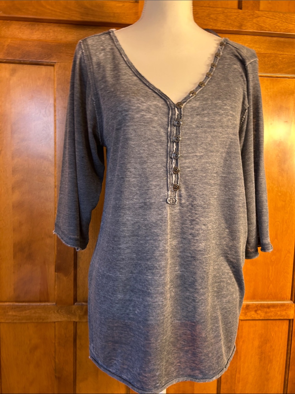 We The Free Oversized Semi Sheer Morgan Black/ Gray Heather Henley Top. Sz Sz XS